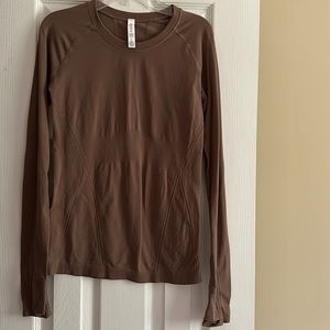 Athleta xs long sleeve top worn once